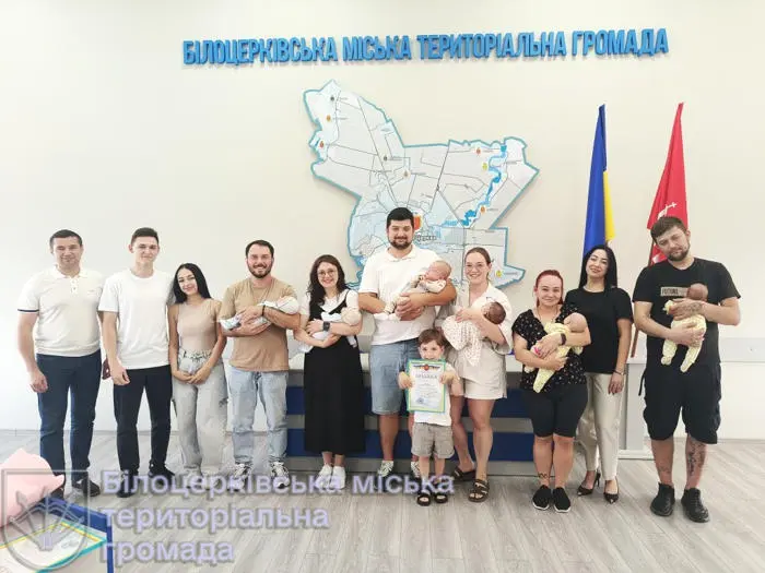 Коли в родині народжується двоє малюків одночасно — щастя стає вдвічі більше