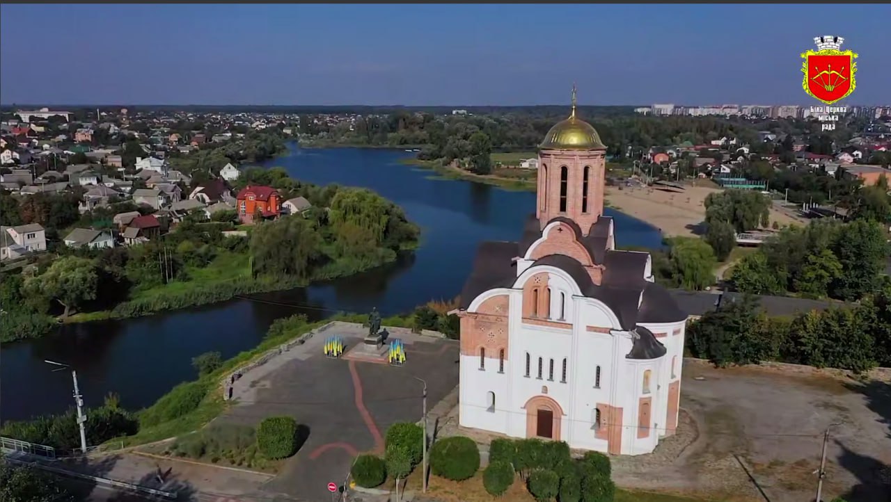зображення випадкові та не мають контекстного поєднання